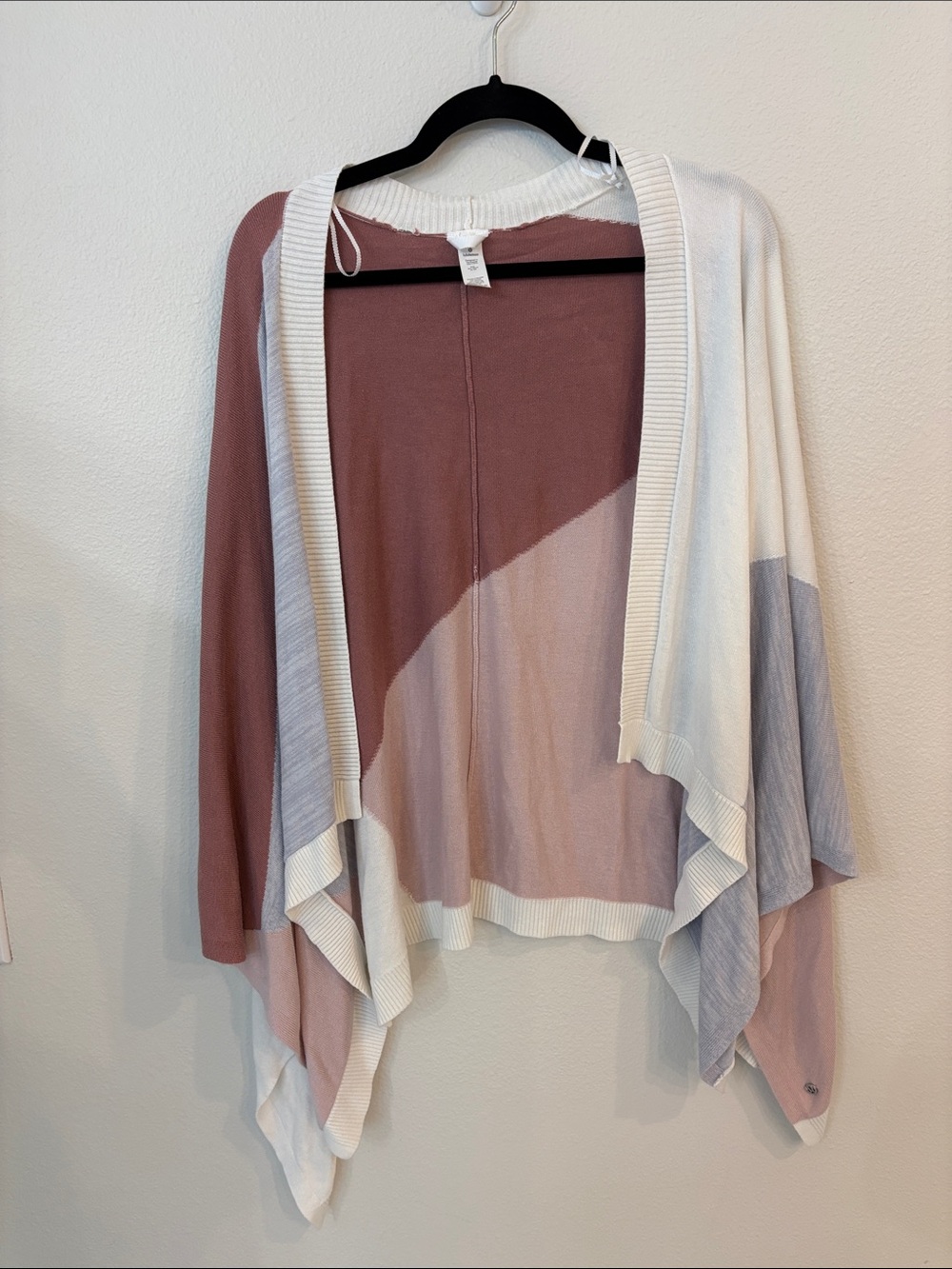 Lululemon Hatha Wrap in "Quicksand/Misty Pink/Silver Fox/Alpine White"